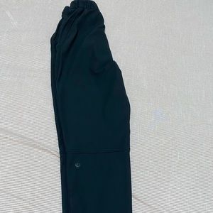 Women Lululemon Trouser size 4